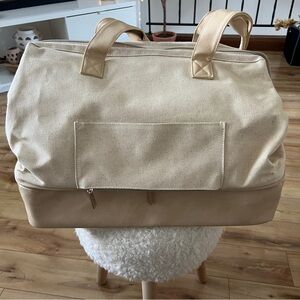 BEIS WEEKENDER BAG PRICE FIRM NEVER USED
